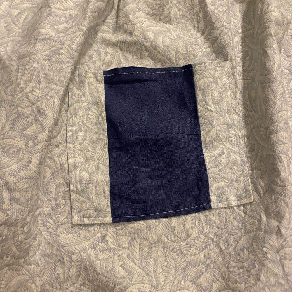 Simple Homemade Apron with Pocket - Picture 3 of 10